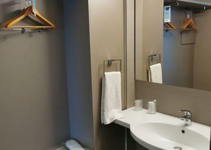 Ibis Styles Eur Hotel 4*