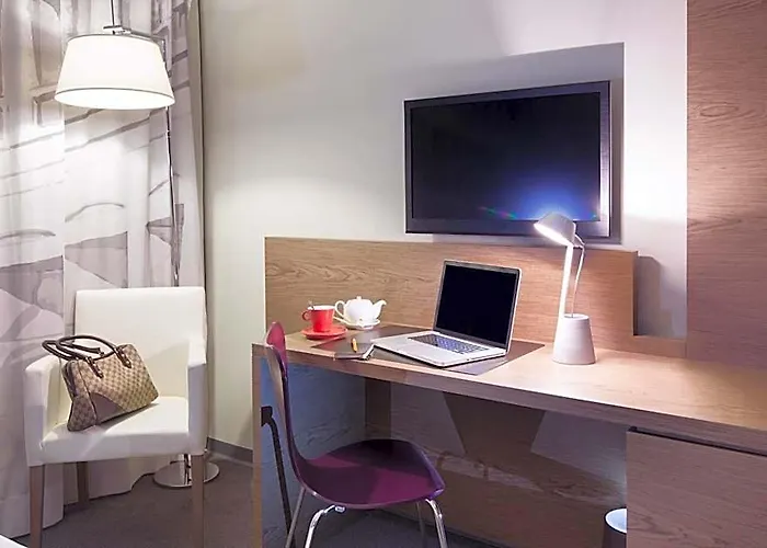 Ibis Styles Eur Hotel 4*